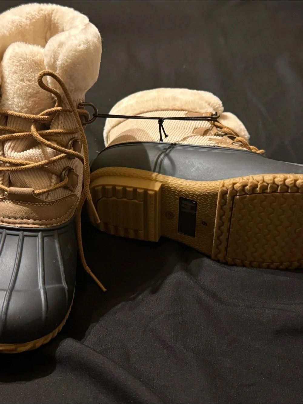 St. John’s Bay Skyline Winter Duck Boots – Women’s 6M – NWT